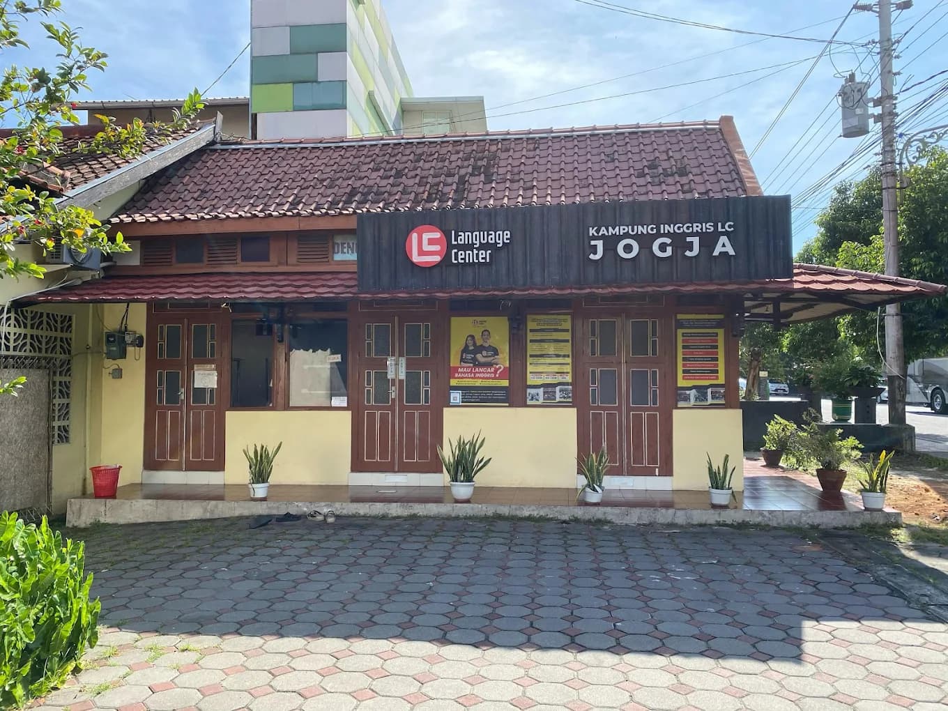 Fasilitas Lengkap dan Lingkungan yang bikin lebih nyaman dan kondusif buat belajar